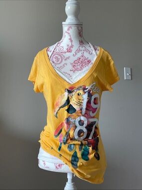 Aeropostale Yellow V-Neck Graphic Tee with Parrot Design